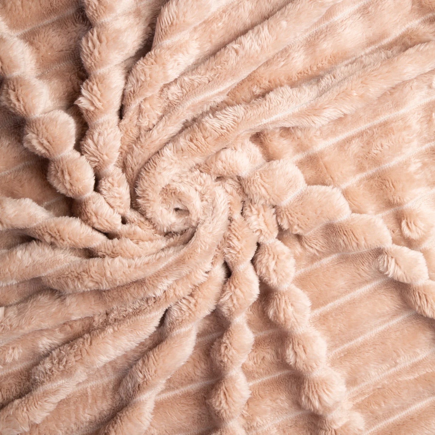 The Mavendi Fleece Blanket